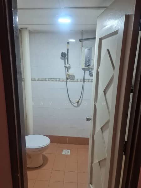 Pangsapuri Sri Pelangi untuk Untuk Dijual - RM 320,000, Mac 2026 - Bathroom - PropertyGuru.com.my