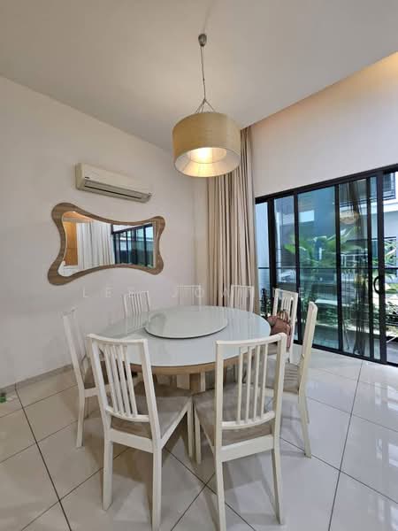 Condominium for Sale at SeTerra - Lee Joanne - Dining Room - PropertyGuru.com.my