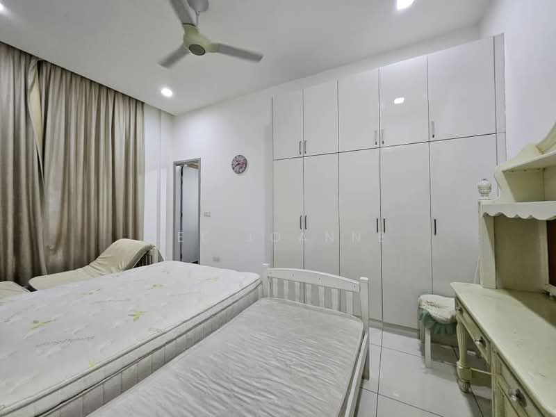 Condominium for Sale at SeTerra - Lee Joanne - Bedroom - PropertyGuru.com.my