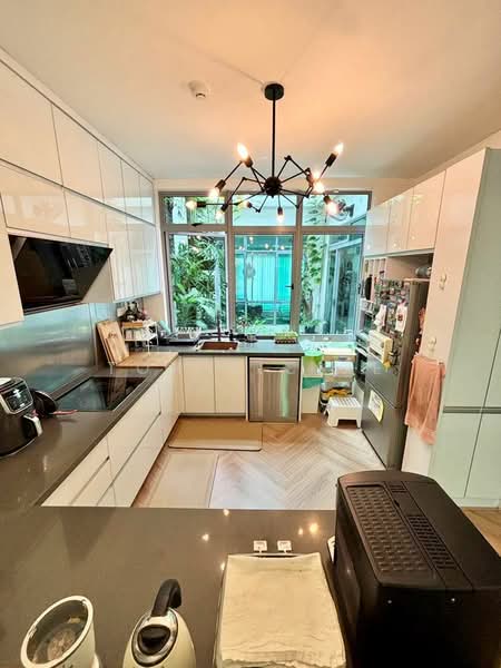 Setia Eco Glades untuk Untuk Dijual - RM 1,350,000, Apr 2026 - Kitchen - PropertyGuru.com.my