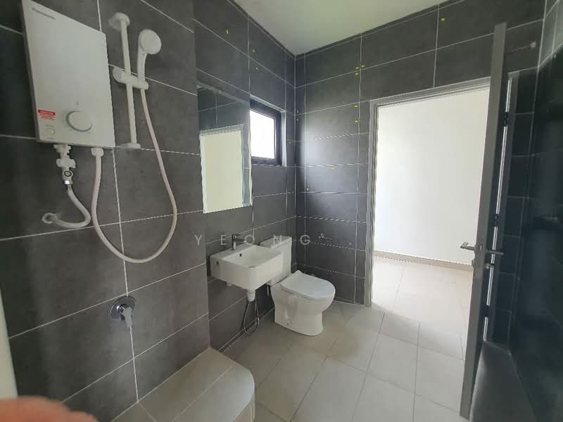 Semi-Detached House for Rent in Cyber 10 (Cyberjaya) - Yeong . - Bathroom - PropertyGuru.com.my