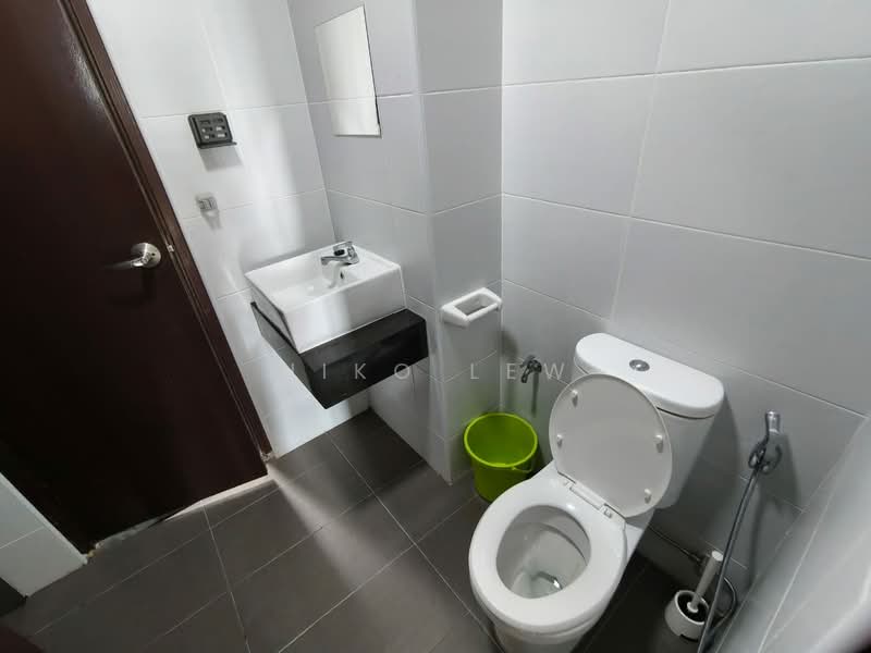 Service Residence for Rent at KSL Residence @ Daya - Niko Lew - Bathroom - PropertyGuru.com.my