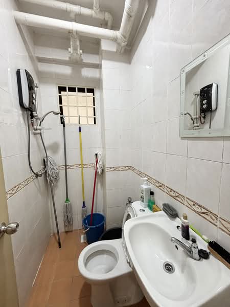 Bougainvilla untuk Untuk Disewa - RM 1,600 /bulan, Mac 2026 - Bathroom - PropertyGuru.com.my