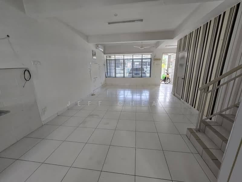 Camellia Residence untuk Untuk Disewa - RM 1,200 /bulan, Mac 2026 - Living Room - PropertyGuru.com.my