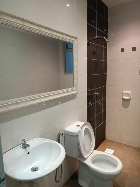 Service Residence for Rent at Bsp Skypark - Leia Lian - Bathroom - PropertyGuru.com.my