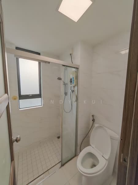 Regalia Park @ Forest City untuk Untuk Disewa - RM 1,200 /bulan, Mac 2026 - Bathroom - PropertyGuru.com.my