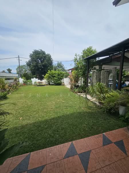 Bungalow for Sale in Taman Rasah Kemayan (Rasah) - Rena Rahman - Garden - PropertyGuru.com.my