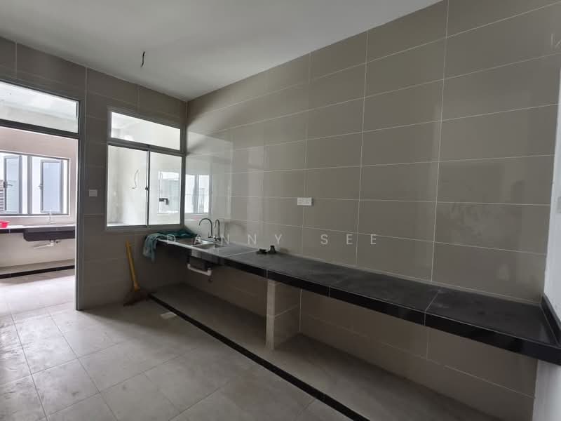 Indahpura Kulai Kensington Double Storey Terrace House untuk Untuk Dijual - RM 830,000, Mac 2026 - Kitchen - PropertyGuru.com.my