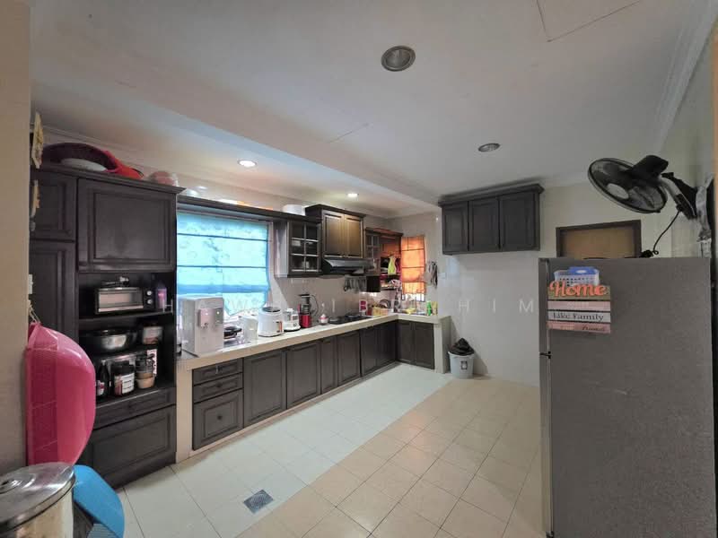 Taman Kajang Impian untuk Untuk Dijual - RM 995,000, Mac 2026 - Kitchen - PropertyGuru.com.my