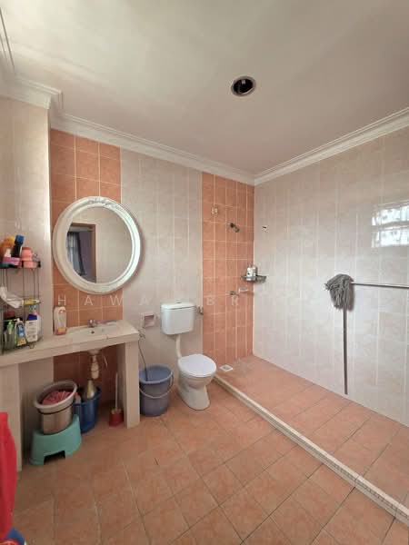 Taman Kajang Impian untuk Untuk Dijual - RM 995,000, Mac 2026 - Bathroom - PropertyGuru.com.my