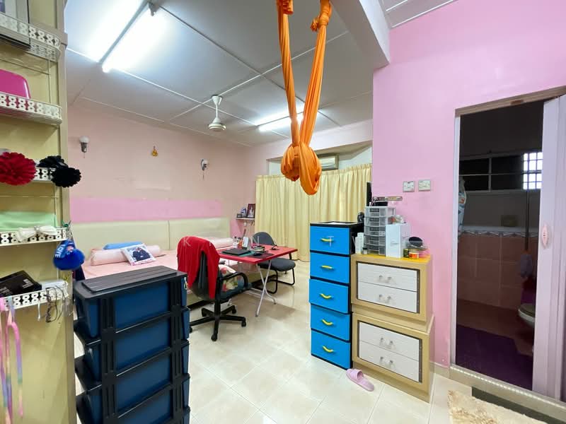 2-storey Terraced House for Sale in Taman Wangsa Permai (Kepong) - Kiing TW - Bedroom - PropertyGuru.com.my