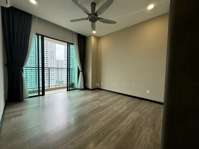 Iconic Skies untuk Untuk Dijual - RM 850,000, Mac 2026 - Balcony - PropertyGuru.com.my