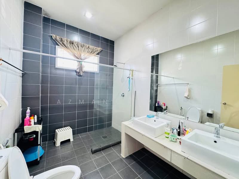 Bungalow for Sale in Shah Alam (Selangor) - Azman Ahmad - PropertyGuru.com.my
