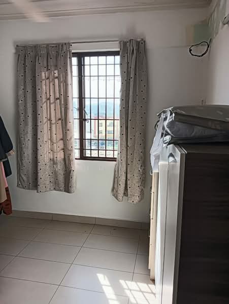 Apartment for Sale at Pangsapuri Seri Pinang - Mandy Lim - Bedroom - PropertyGuru.com.my