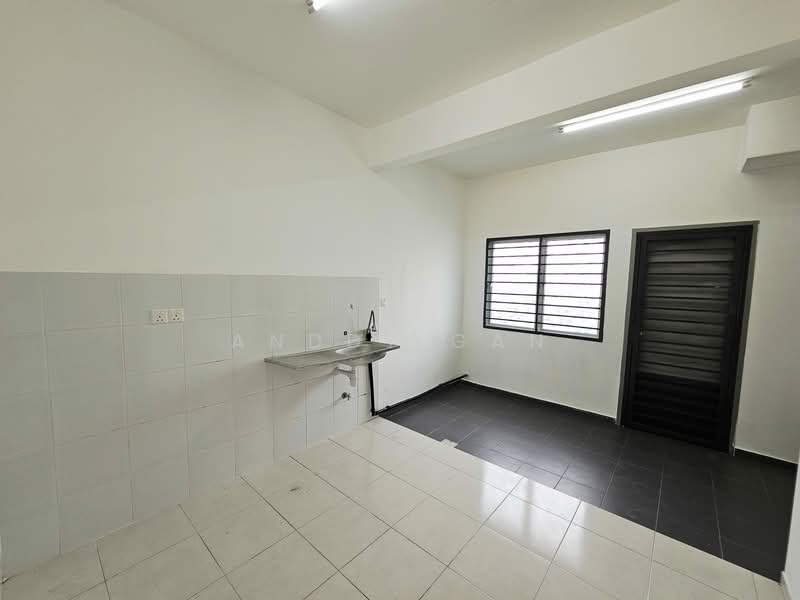 2-storey Terraced House for Sale in Kuala Selangor (Selangor) - Anddy Gan - Kitchen - PropertyGuru.com.my
