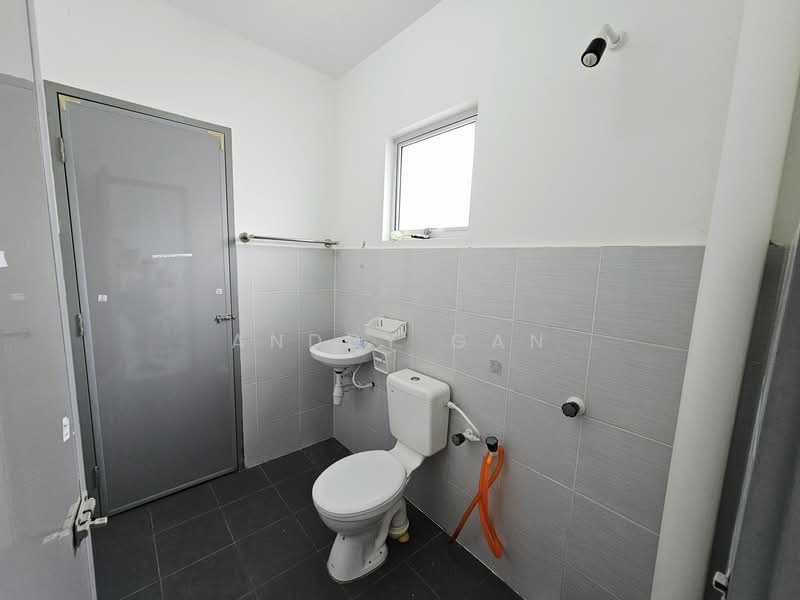 2-storey Terraced House for Sale in Kuala Selangor (Selangor) - Anddy Gan - Bathroom - PropertyGuru.com.my