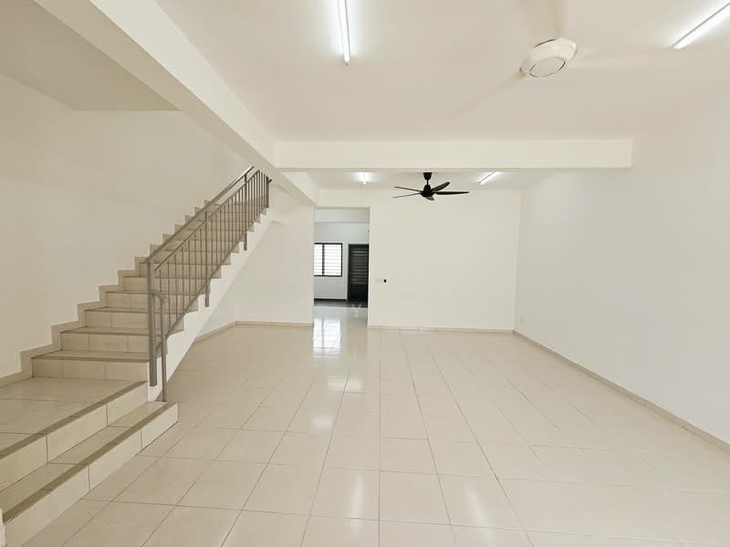 2-storey Terraced House for Sale in Kuala Selangor (Selangor) - Anddy Gan - Living Room - PropertyGuru.com.my