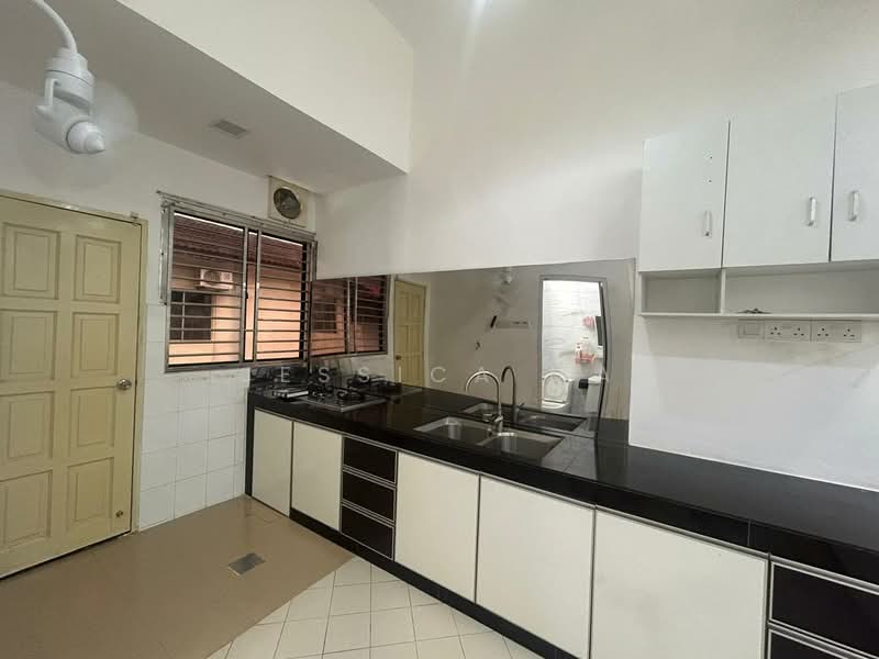 1-storey Terraced House for Rent in Bukit Indah (Iskandar Puteri (Nusajaya)) - Jessica Ma - Kitchen - PropertyGuru.com.my