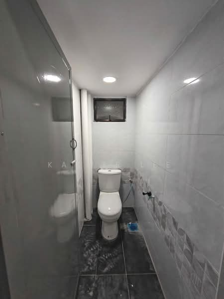 Rumah Pangsa Permas Jaya untuk Untuk Dijual - RM 238,000, Mac 2026 - Bathroom - PropertyGuru.com.my