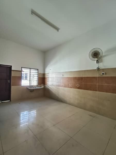 Batu Gajah Pusing Double Storey Terraced House For Sale Perak untuk Untuk Dijual - RM 350,000, Mac 2026 - PropertyGuru.com.my