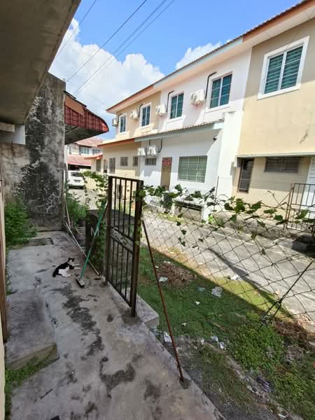 Batu Gajah Pusing Double Storey Terraced House For Sale Perak untuk Untuk Dijual - RM 350,000, Mac 2026 - PropertyGuru.com.my