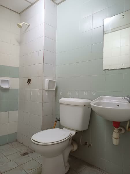 Pangsapuri untuk Dijual di Prai Inai - Lee Kheng Tan - Bathroom - PropertyGuru.com.my