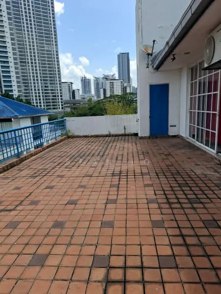 Enau Court untuk Untuk Dijual - RM 1,180,000, Mac 2026 - Exterior - PropertyGuru.com.my