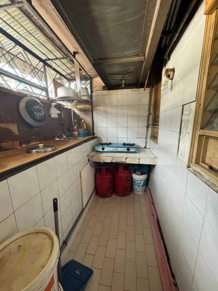 Rumah Flat untuk Dijual di Bukit Cheras - Paul Lee - Kitchen - PropertyGuru.com.my