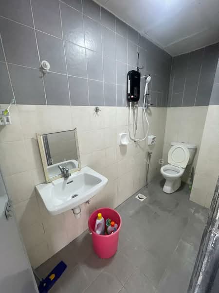 Teratai Residence untuk Untuk Dijual - RM 330,000, Mac 2026 - Bathroom - PropertyGuru.com.my