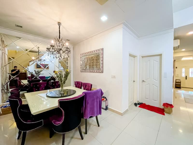 2-storey Terraced House for Sale in Bukit Jelutong (Shah Alam) - Sa'a Nordin - Dining Room - PropertyGuru.com.my