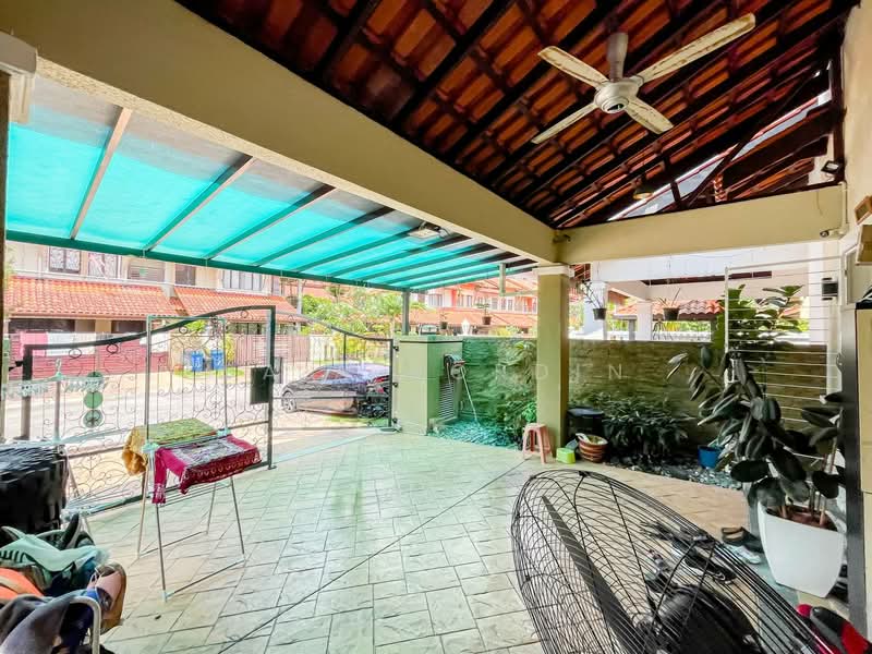2-storey Terraced House for Sale in Bukit Jelutong (Shah Alam) - Sa'a Nordin - Exterior - PropertyGuru.com.my