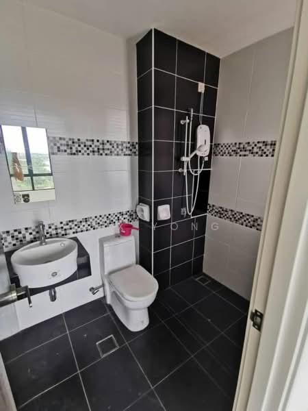 Sky View untuk Untuk Dijual - RM 490,000, Mac 2026 - Bathroom - PropertyGuru.com.my