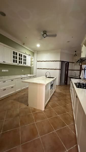 D'Residence untuk Untuk Disewa - RM 3,500 /bulan, Mac 2026 - Kitchen - PropertyGuru.com.my