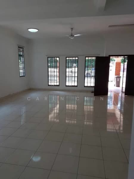 Taman Pelangi Indah untuk Untuk Disewa - RM 1,700 /bulan, Mac 2026 - Living Room - PropertyGuru.com.my