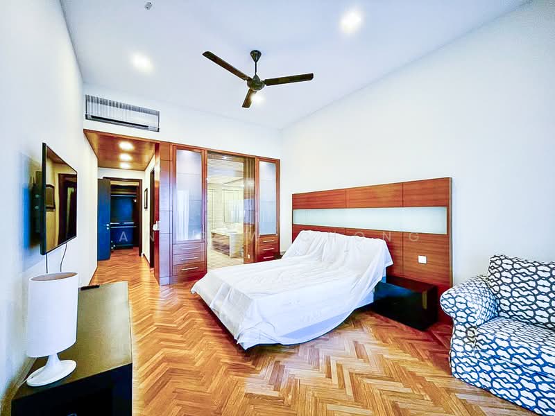 Straits Quay (The Suites at Waterside) untuk Untuk Disewa - RM 5,500 /bulan, Mac 2026 - Bedroom - PropertyGuru.com.my