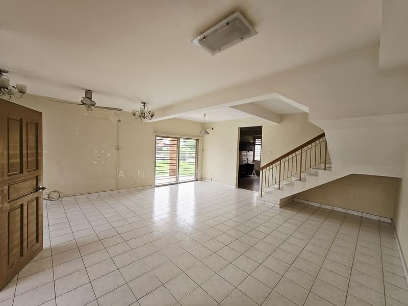 BP10 untuk Untuk Dijual - RM 1,250,000, Mac 2026 - Living Room - PropertyGuru.com.my