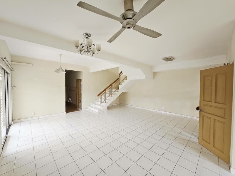 BP10 untuk Untuk Dijual - RM 1,250,000, Mac 2026 - Living Room - PropertyGuru.com.my