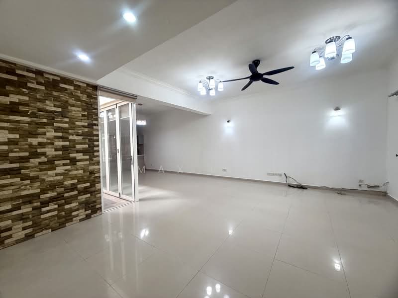 2-storey Terraced House for Sale in Taman Ikhlas (Bandar Sungai Long) - Max Lee - Living Room - PropertyGuru.com.my