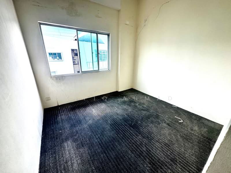 Warehouse for Sale in Shah Alam (Selangor) - Syafiq Ahmad - Interior - PropertyGuru.com.my