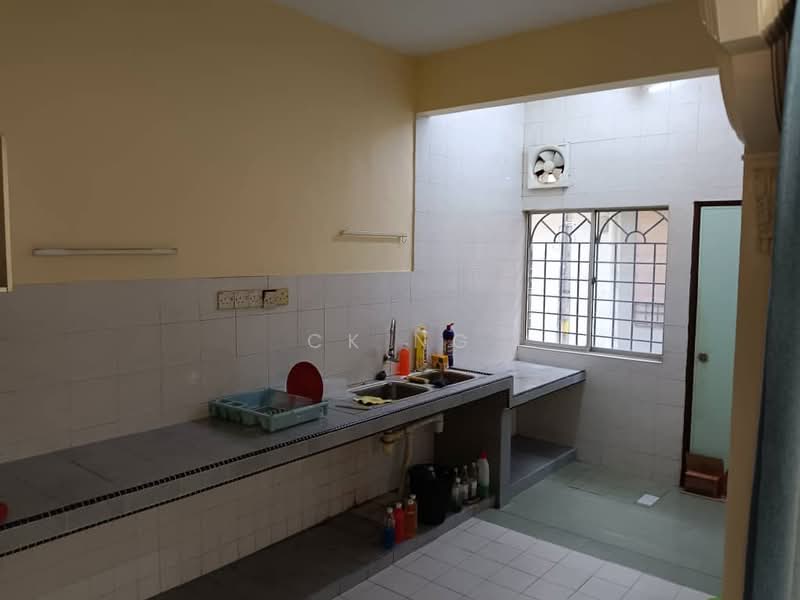 Terraced House for Rent in Bandar Sungai Long (Selangor) - CK Ng - Kitchen - PropertyGuru.com.my