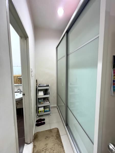 Cluster House for Sale in Taman Daiman Jaya (Kota Tinggi) - Zoe Lee - Corridor - PropertyGuru.com.my