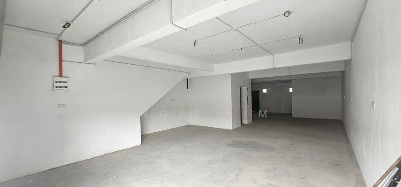 Shop for Rent in Balakong (Cheras) - Angie Lim - Interior - PropertyGuru.com.my