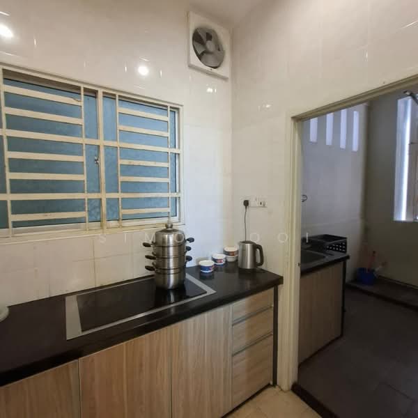 Condominium for Sale at I-Regency Condominium (Ideal Regency) - Simon Ooi - Kitchen - PropertyGuru.com.my