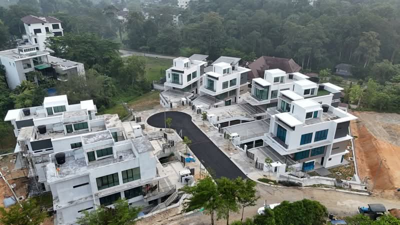 Bungalow for Sale in Kayangan Heights (Shah Alam) - Sam Hee - Exterior - PropertyGuru.com.my