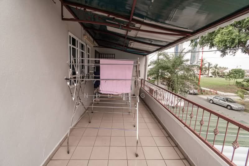 2-storey Terraced House for Sale in Bandar Bukit Tinggi (Klang) - Anddy Gan - Balcony - PropertyGuru.com.my