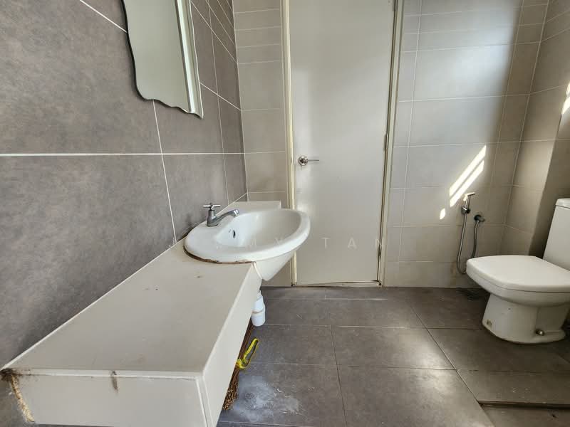 Bandar Seri Coalfields- Senna untuk Untuk Disewa - RM 1,750 /bulan, Mac 2026 - Bathroom - PropertyGuru.com.my