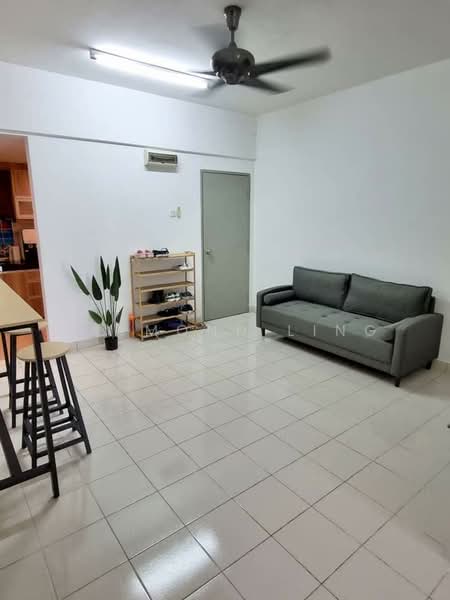 Residensi Laguna (Sunway Belvedere) untuk Untuk Disewa - RM 650 /bulan, Mac 2026 - Living Room - PropertyGuru.com.my