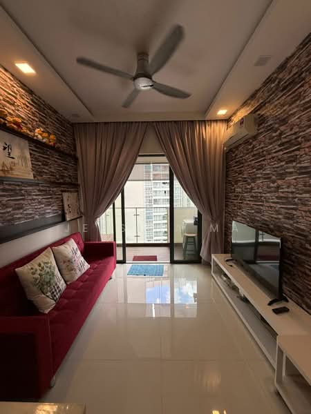 Amberside @ Country Garden Danga Bay untuk Untuk Disewa - RM 2,000 /bulan, Mac 2026 - Living Room - PropertyGuru.com.my