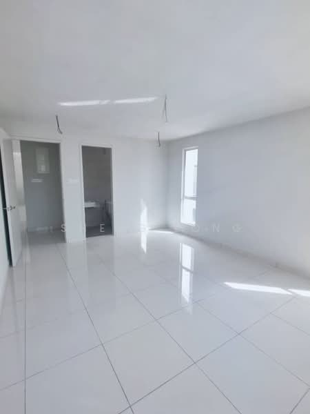 Semi-Detached House for Sale in Bandar Seri Alam (Masai) - Sheng Long - Interior - PropertyGuru.com.my