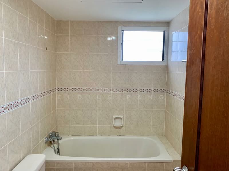 Condominium for Rent at Gurney Park Condominium - Eldius Pang - Bathroom - PropertyGuru.com.my